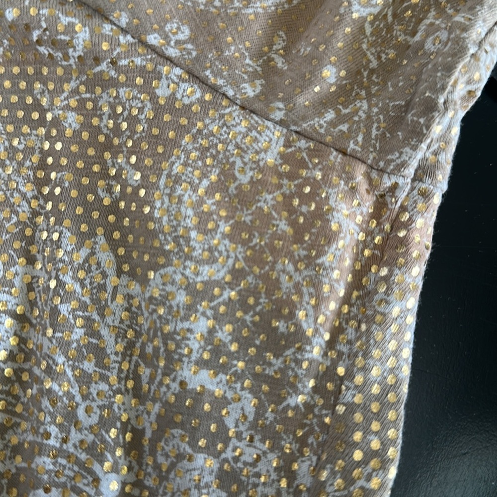 Zenergy by Chico’s gold & white floral foil polka dot print knit top 2 - Picture 6 of 7